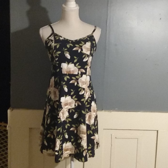 Faded Glory Dresses & Skirts - 🔴6/$15 faded glory floral print dress